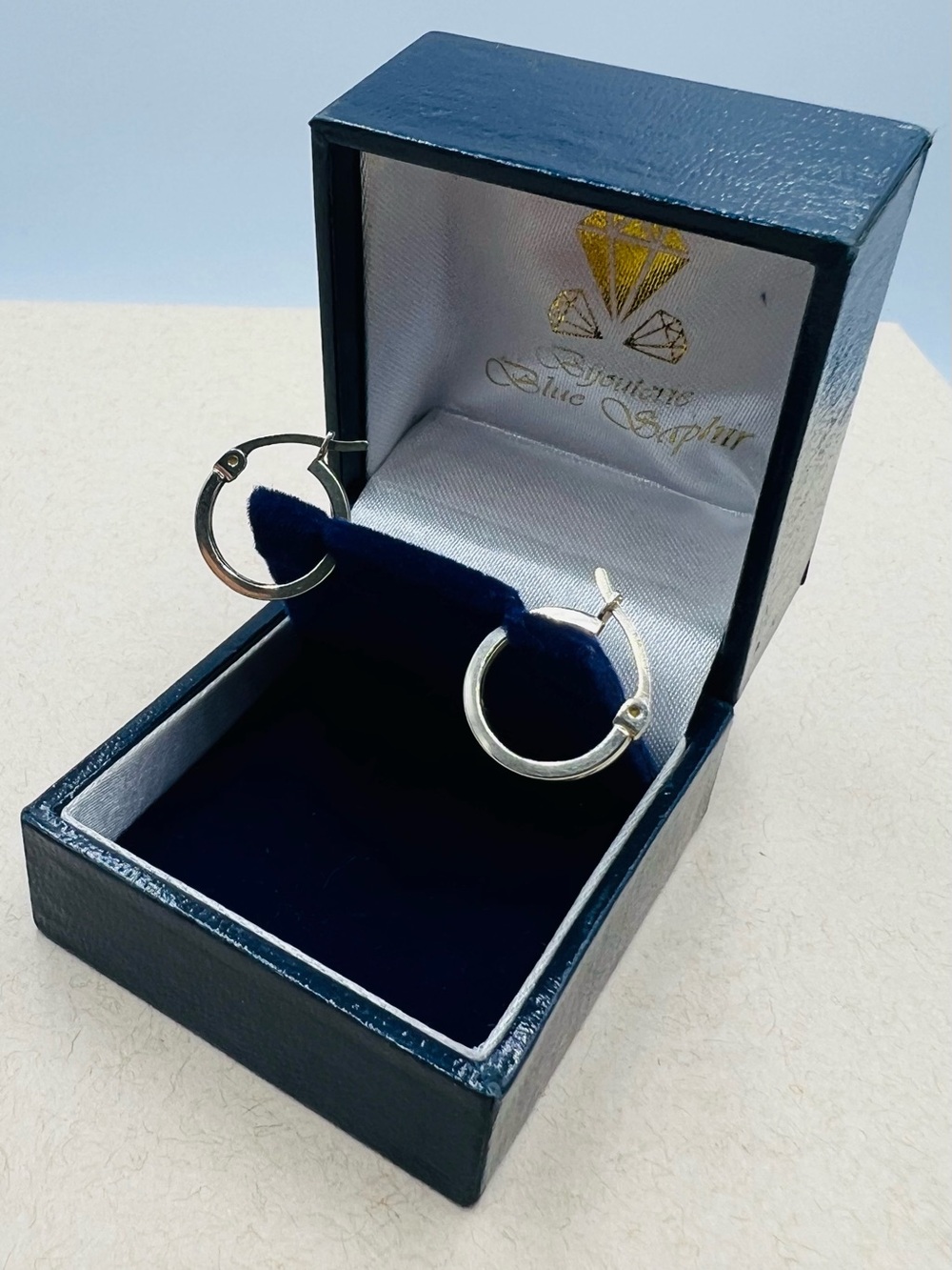 10K White Gold Small Hoop Earrings Made in Italy 10KT